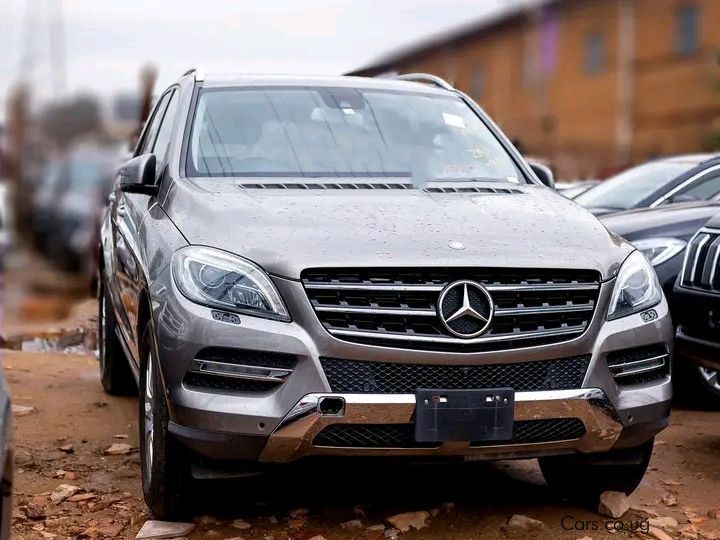 Mercedes-Benz ML 350 4 MATIC in Uganda
