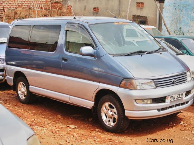120Hp & Retro Style:  The 1999 Toyota Regius Ace'S Secret - 14x5oop