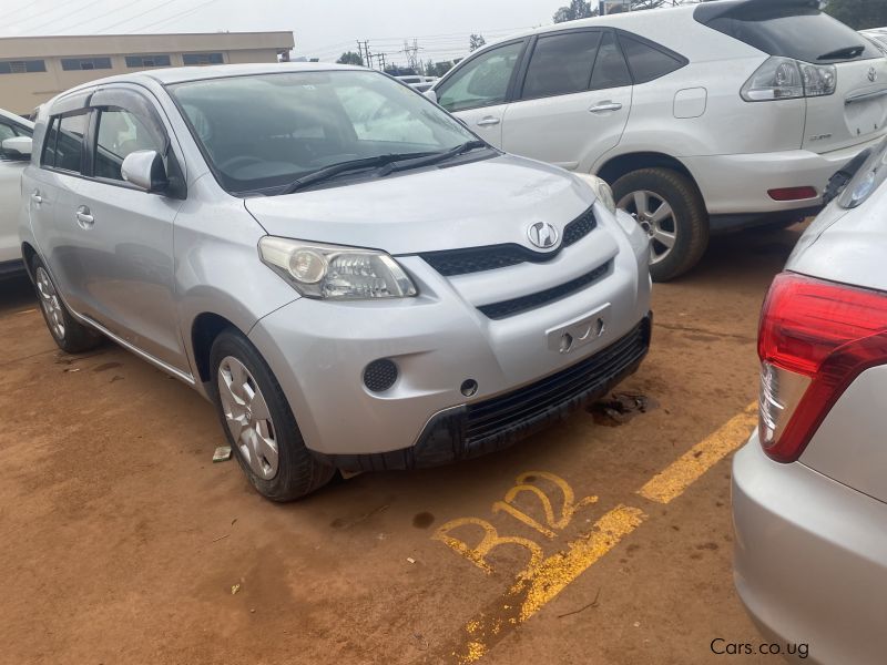 Used Toyota IST 2010 IST for sale Kampala Toyota IST sales Toyota