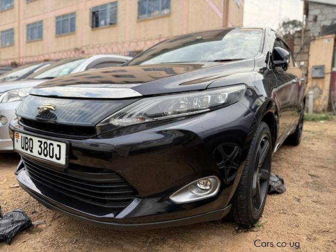Toyota Harrier in Uganda