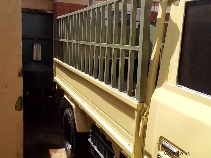 Mitsubishi Canter Truck High bed in Uganda