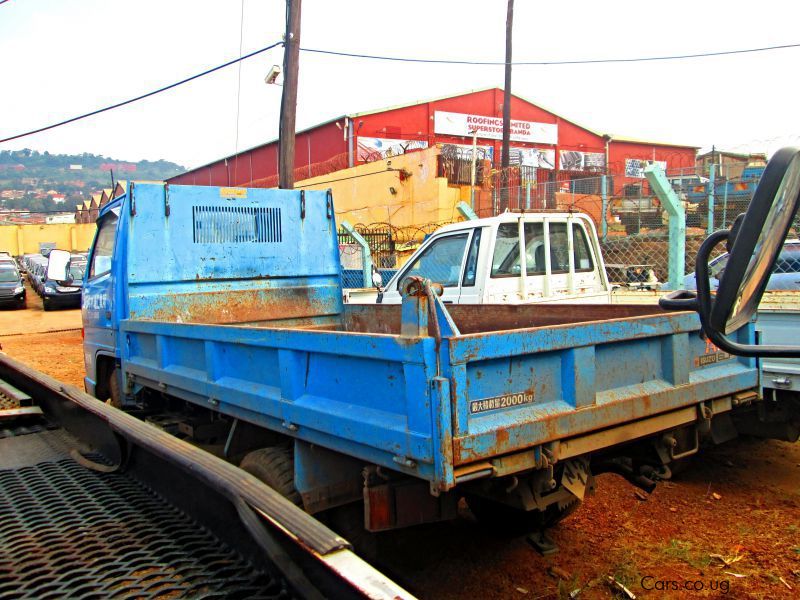 Isuzu Elf in Uganda