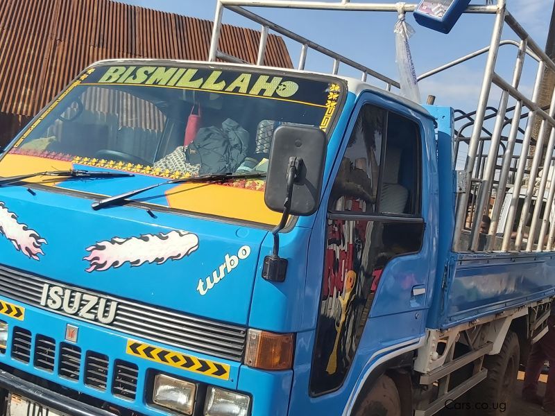 Isuzu Elf in Uganda