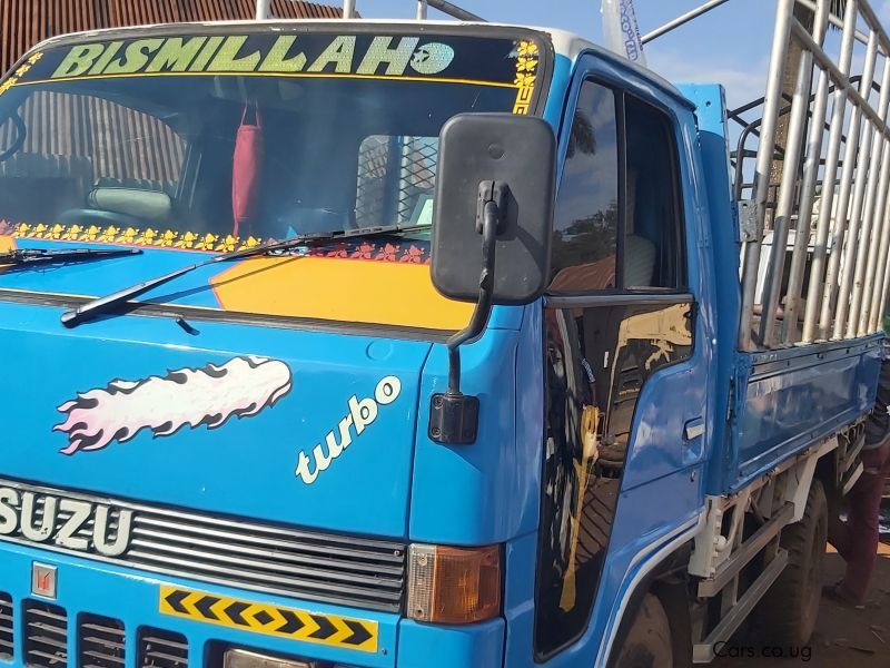 Isuzu Elf in Uganda