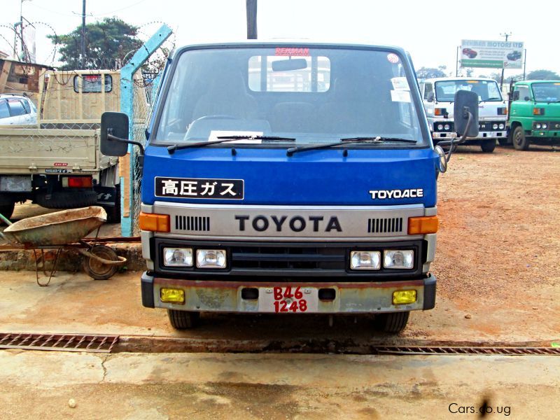 Toyota Toyoace (Dyna) in Uganda