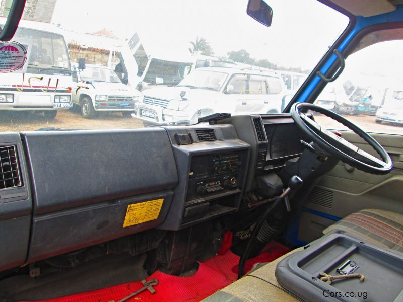 Isuzu Elf 250 in Uganda