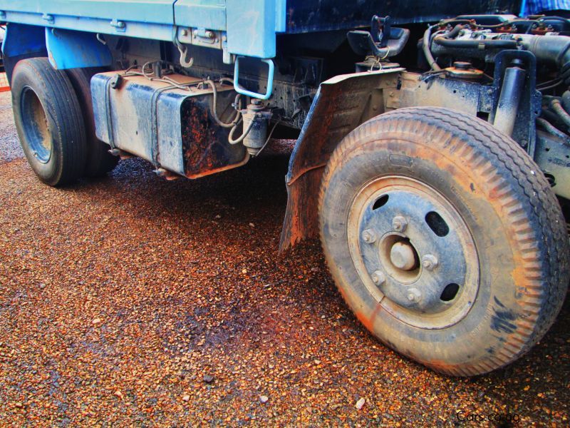 Isuzu Elf 250 in Uganda