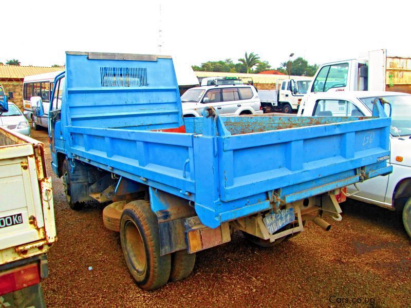 Isuzu Elf 250 in Uganda