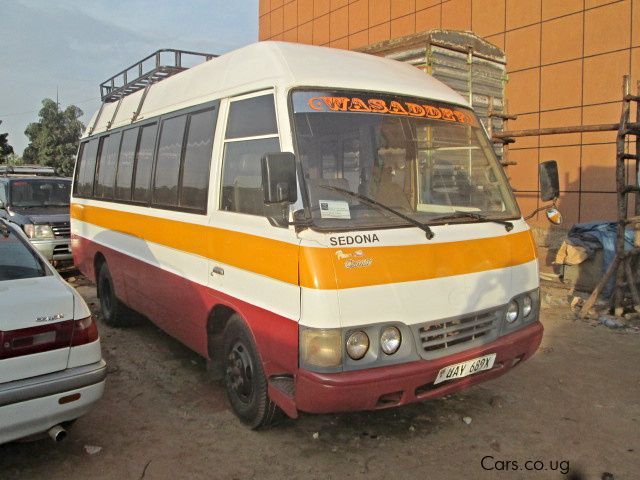 Kia Sedona Combi in Uganda