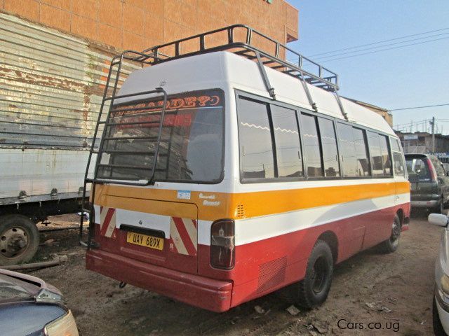 Kia Sedona Combi in Uganda