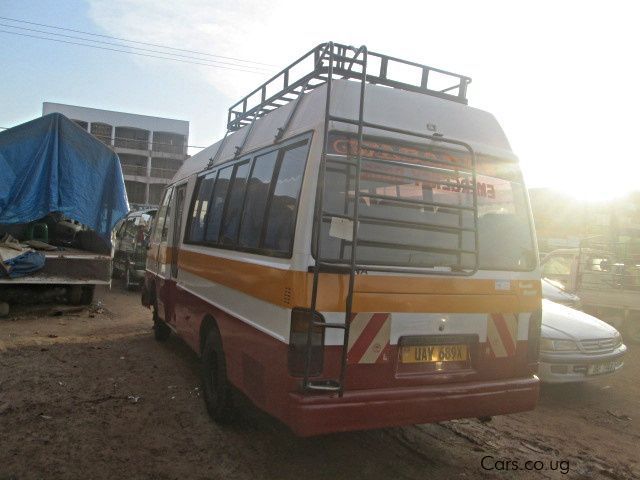 Kia Sedona Combi in Uganda