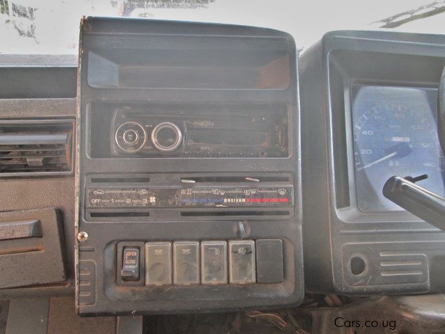 Kia Sedona Combi in Uganda