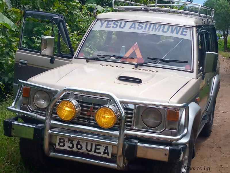 Mitsubishi Pajero wagon A4 in Uganda