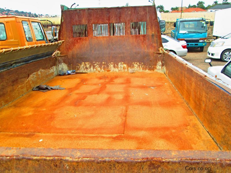 Isuzu Forward L195 in Uganda