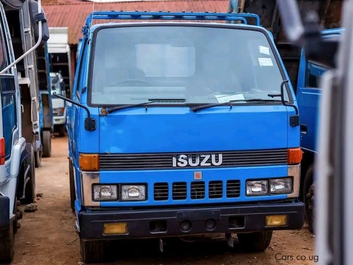Isuzu ELF TRUCK in Uganda