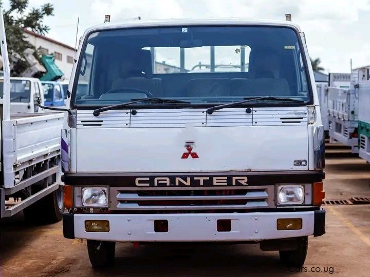 Mitsubishi CANTER in Uganda