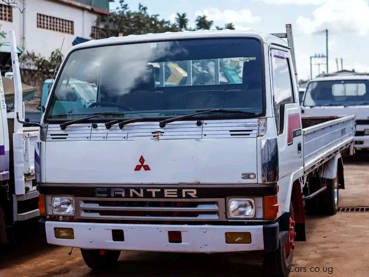 Mitsubishi CANTER in Uganda