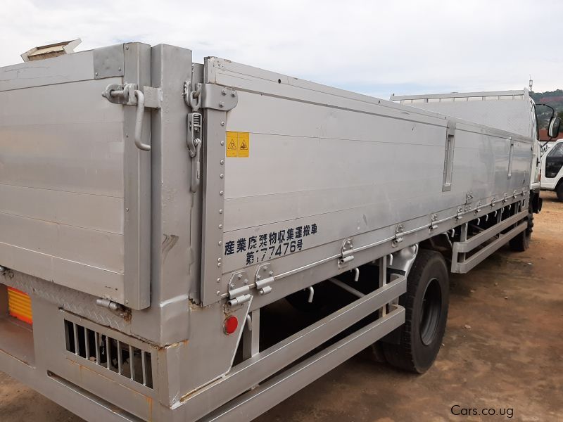 Isuzu Truck 4 Ton in Uganda