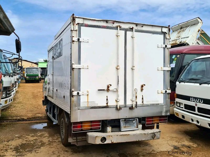 Mitsubishi Canter Fridge in Uganda