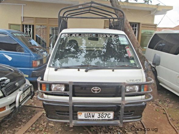 Toyota Liteace in Uganda