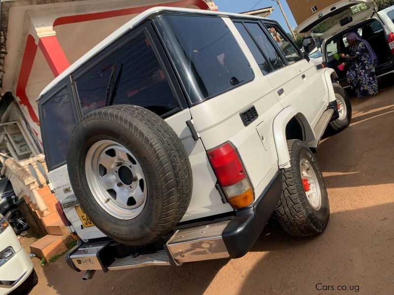 Toyota land cruiser  in Uganda