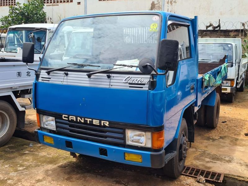 Mitsubishi Canter Tipper in Uganda