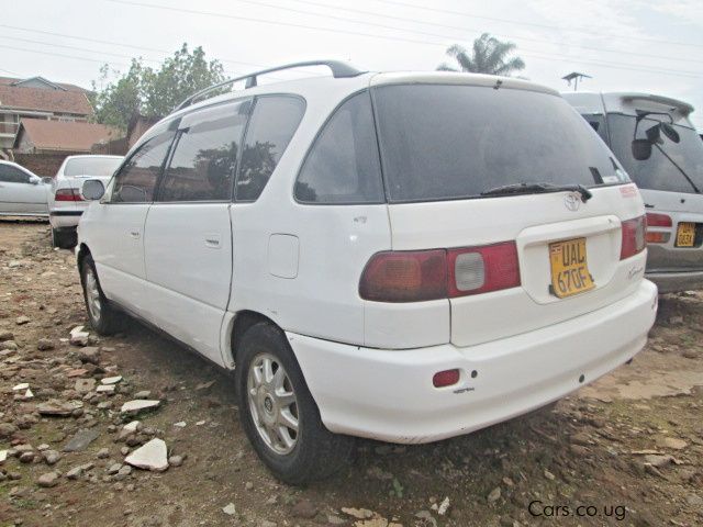 Toyota Ipsum in Uganda