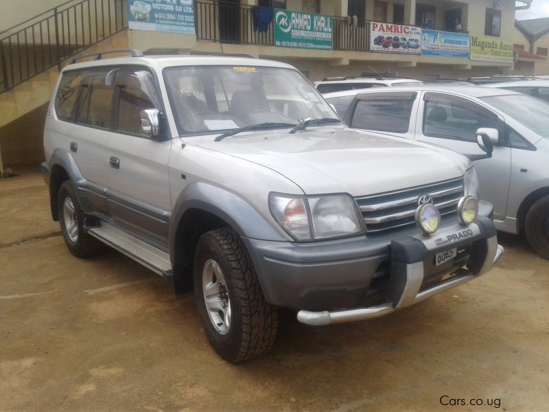 Toyota Land Cruiser Prado TZ in Uganda