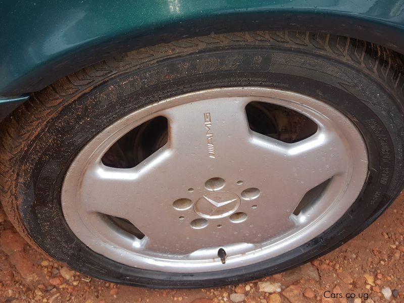 Mercedes-Benz c280 in Uganda