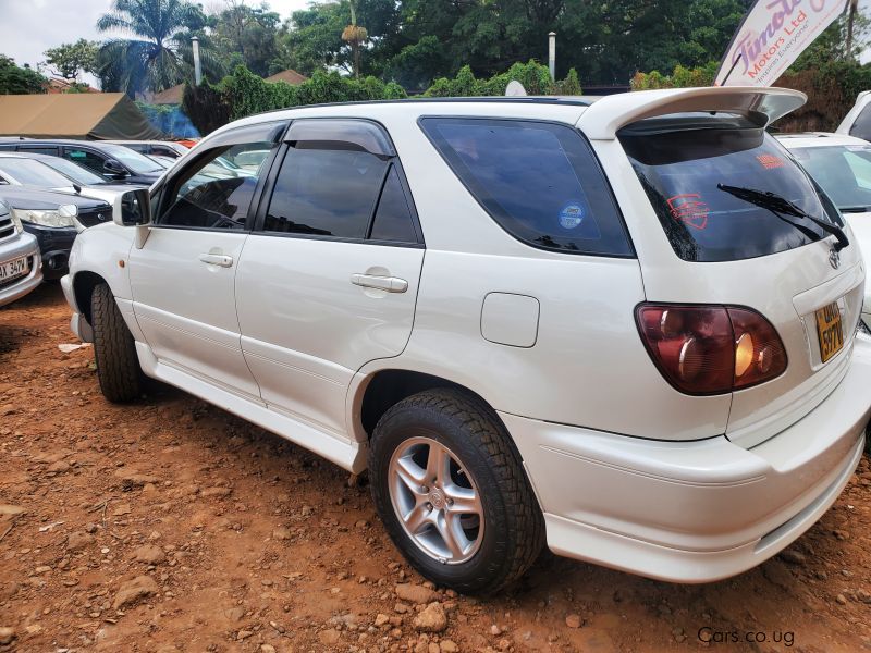 Toyota Harrier in Uganda