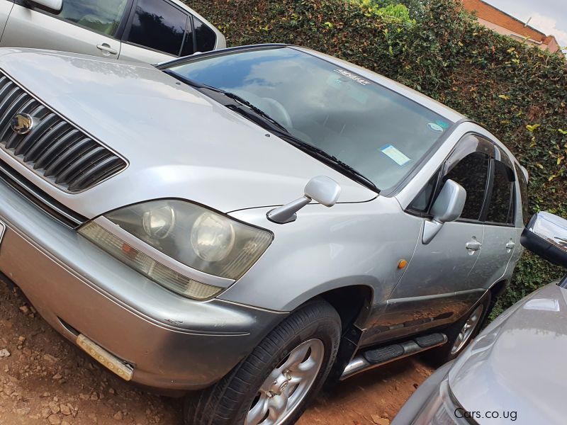 Toyota Harrier in Uganda