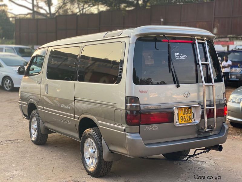 Toyota HiAce SUPER CUSTOM in Uganda