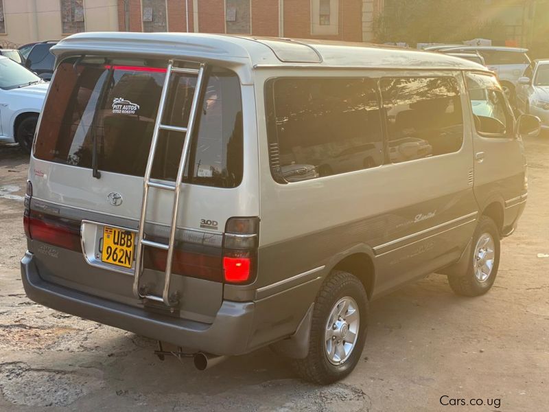 Toyota HiAce SUPER CUSTOM in Uganda