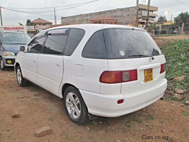 Toyota Ipsum in Uganda