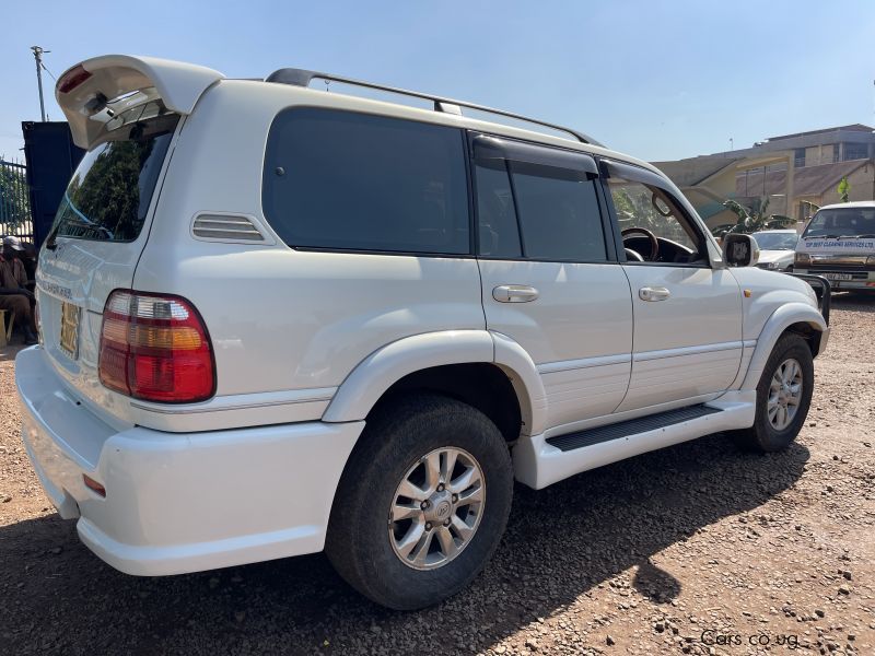 Toyota Land Cruiser in Uganda