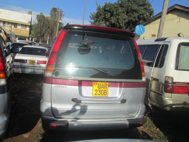 Toyota Noah (field tourer) in Uganda