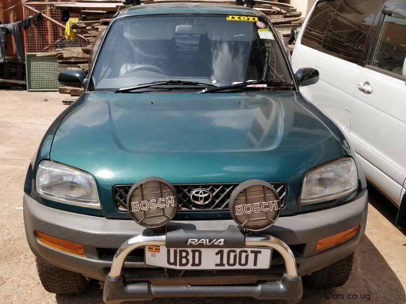 Toyota Rav 4 1998 in Uganda
