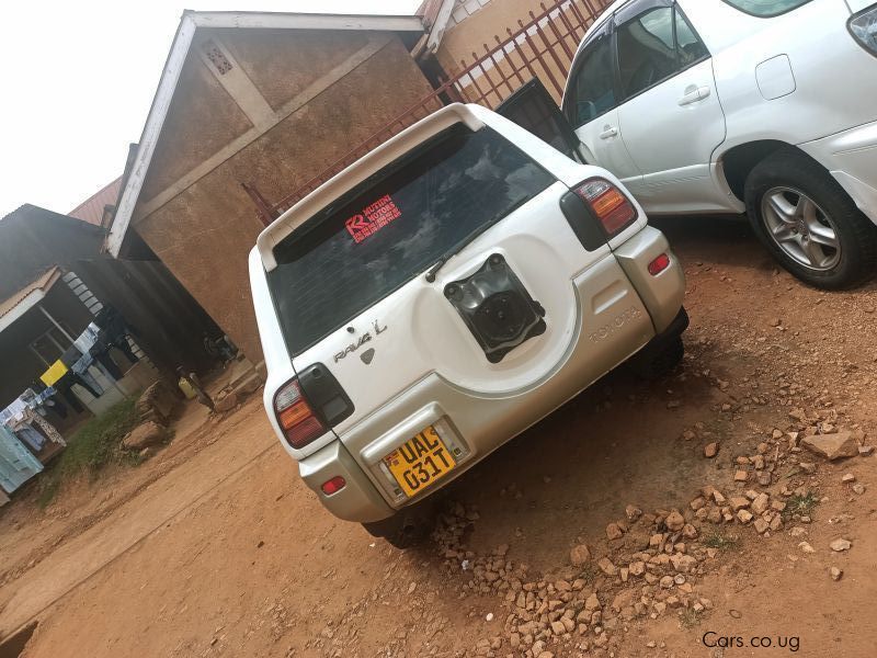 Toyota Rav 4 in Uganda