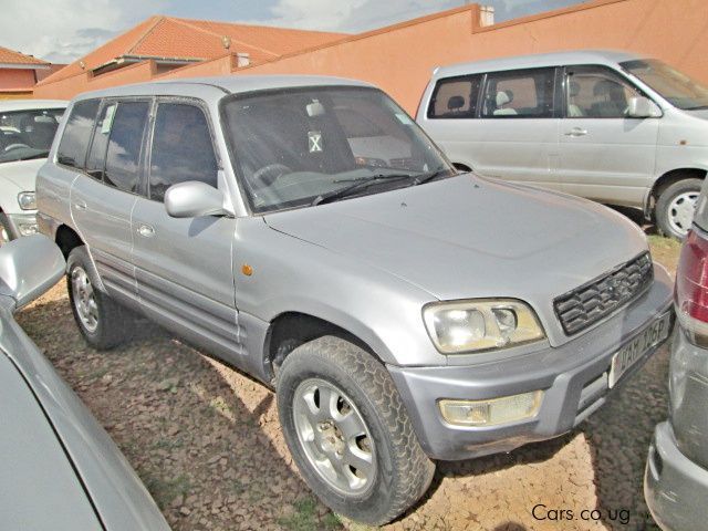 Toyota Rav4 in Uganda