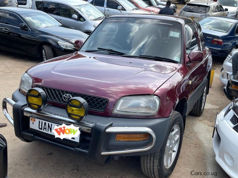 Toyota Rav4 in Uganda