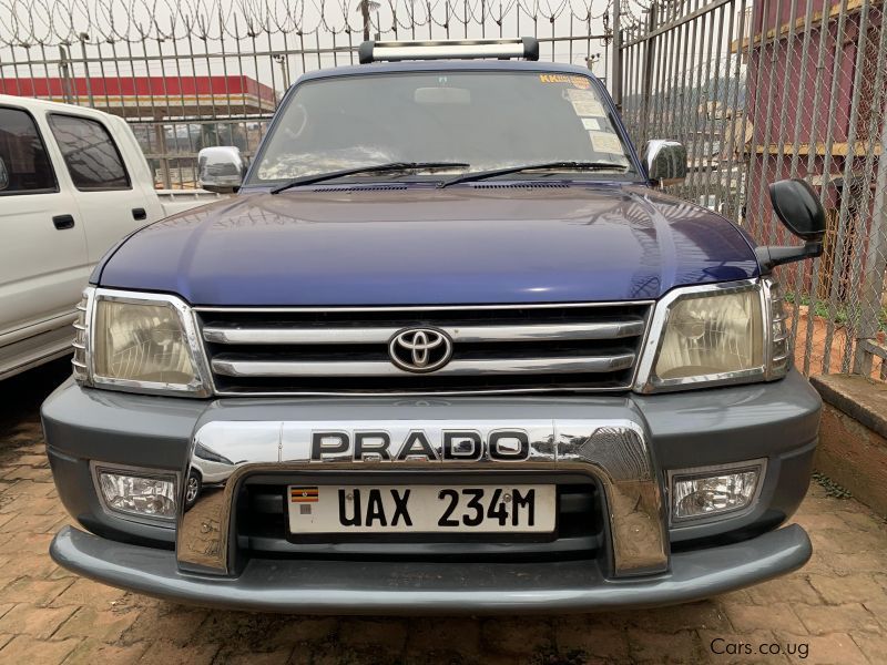 Toyota prado tx in Uganda