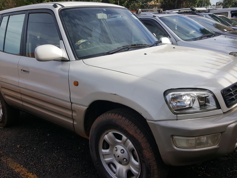 Toyota rav4 in Uganda