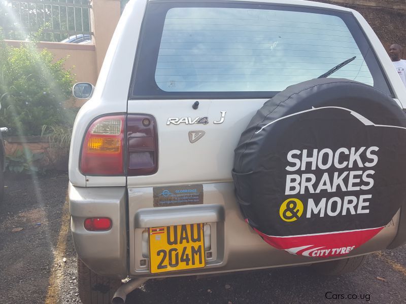 Toyota rav4 in Uganda