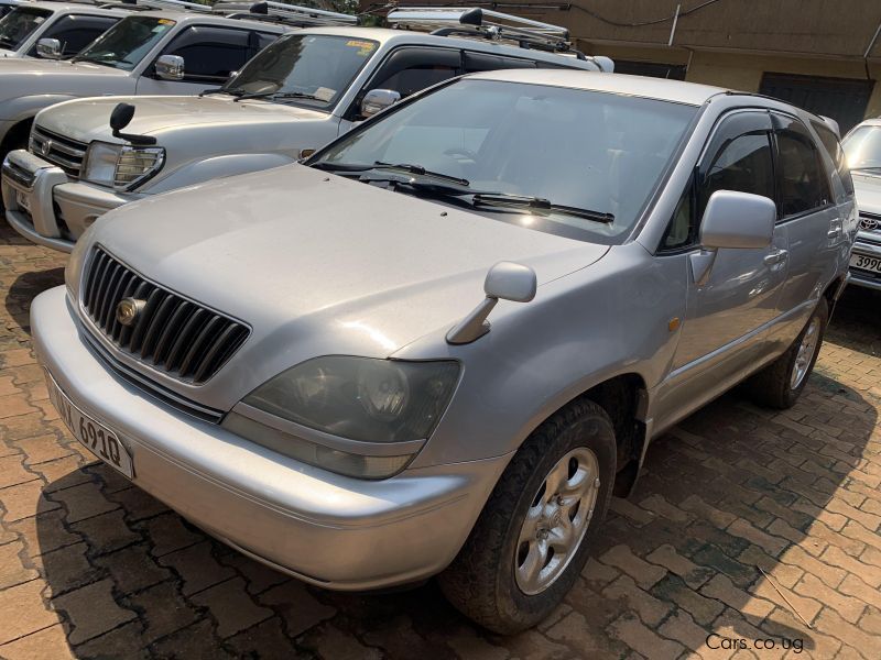 Toyota toyota harrier in Uganda