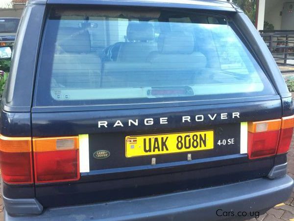 Land Rover Range Rover II 4.0 in Uganda