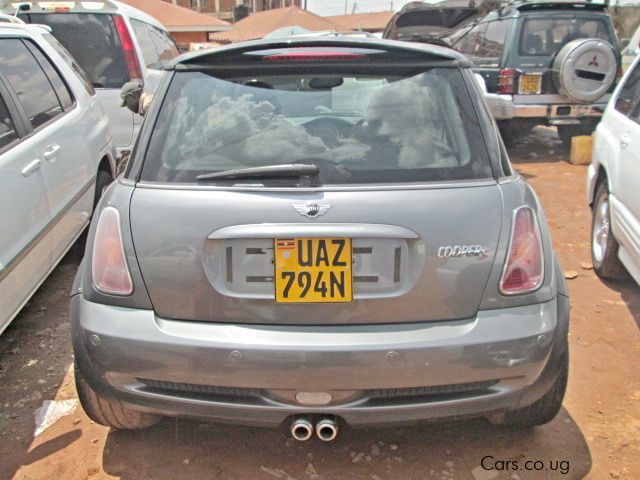 Mini Cooper in Uganda