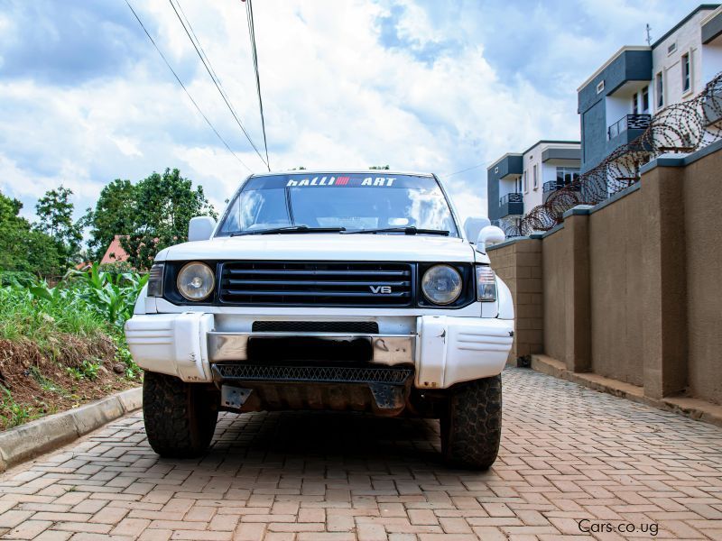 Mitsubishi Pajero in Uganda