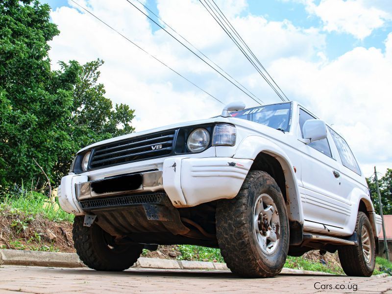 Mitsubishi Pajero in Uganda