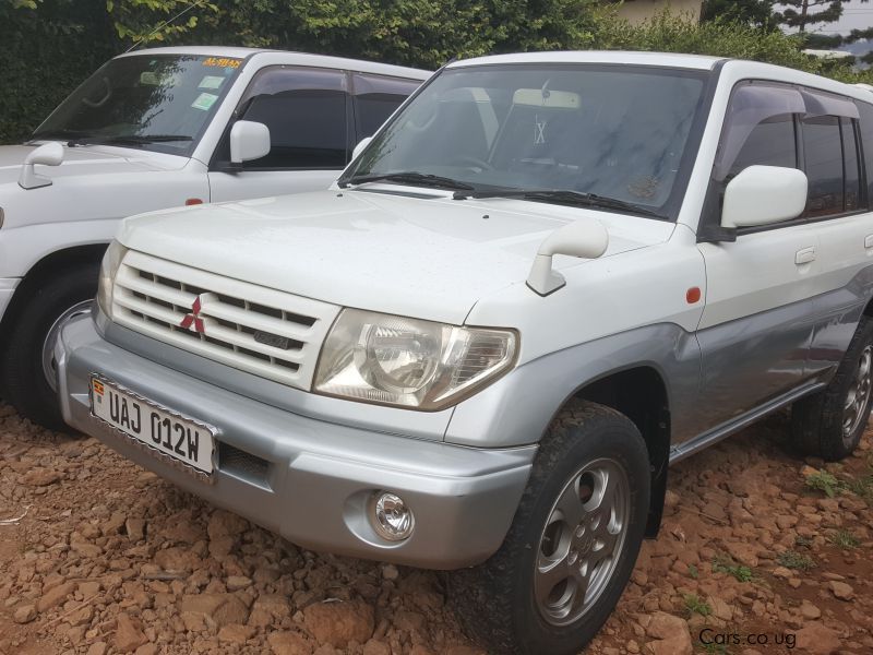 Mitsubishi pajero in Uganda