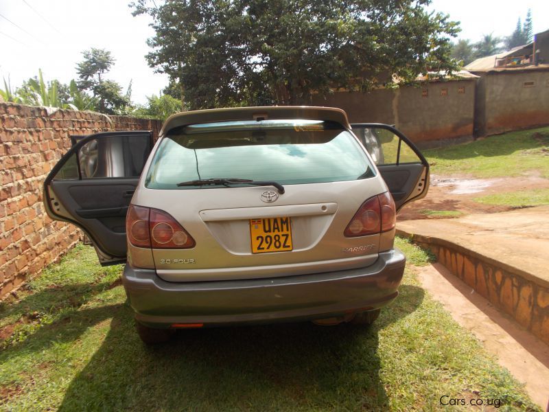 Toyota HARRIER FOUR WHEEL DRIVE in Uganda